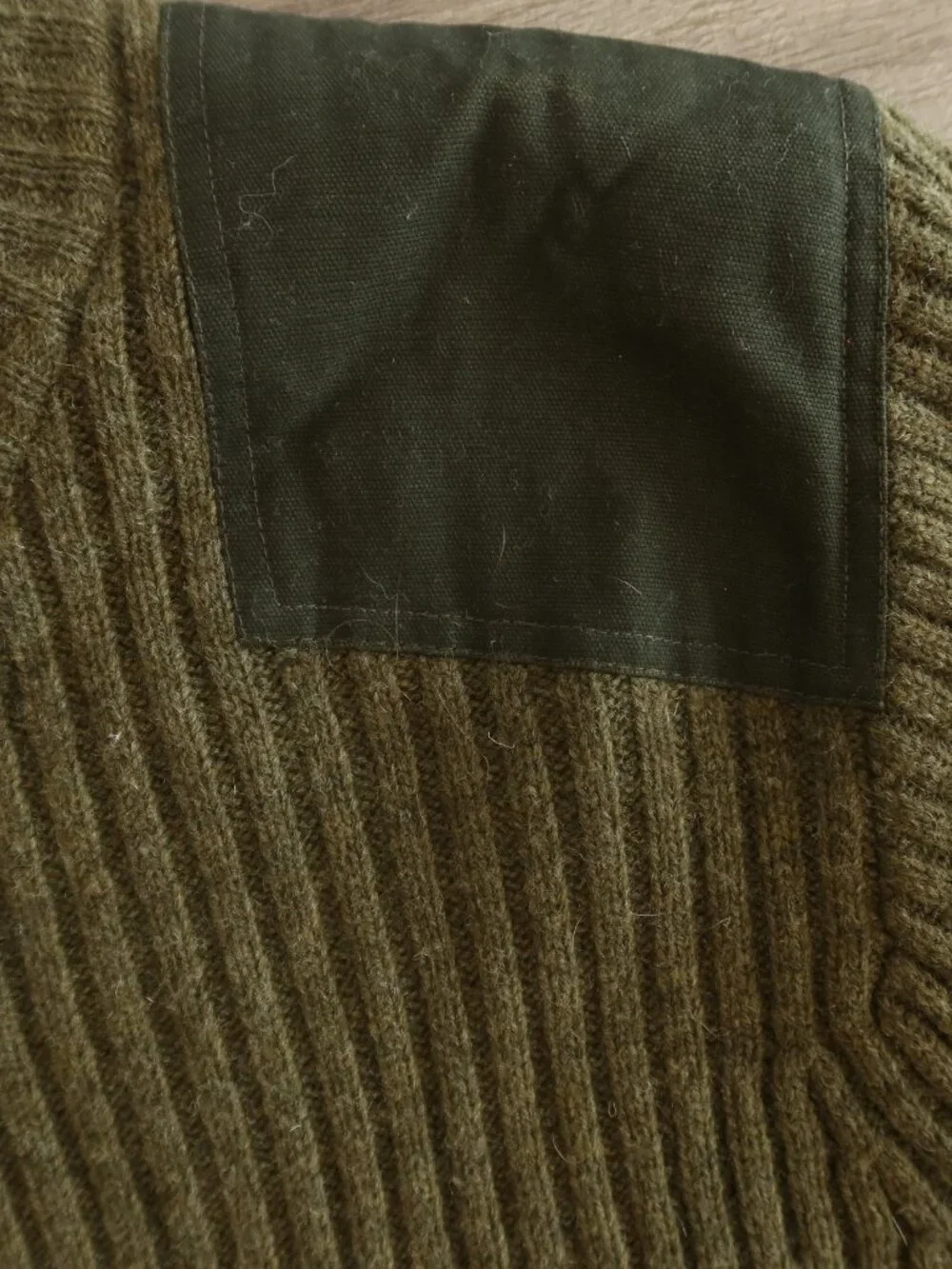 LL Bean Commando Sweater merino wool elbow patch outdoor M layer ribbed military